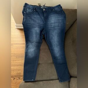 Women's Celebrity Pink Skinny Jeans